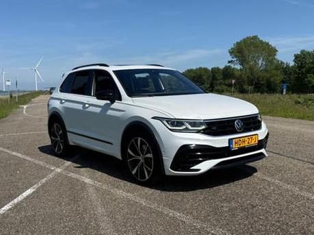 Volkswagen Tiguan Full R-line 1.4 TSI Ehybrid 245pk DSG 2021, 1800 kg, Zwart, Leder, 1395 cc