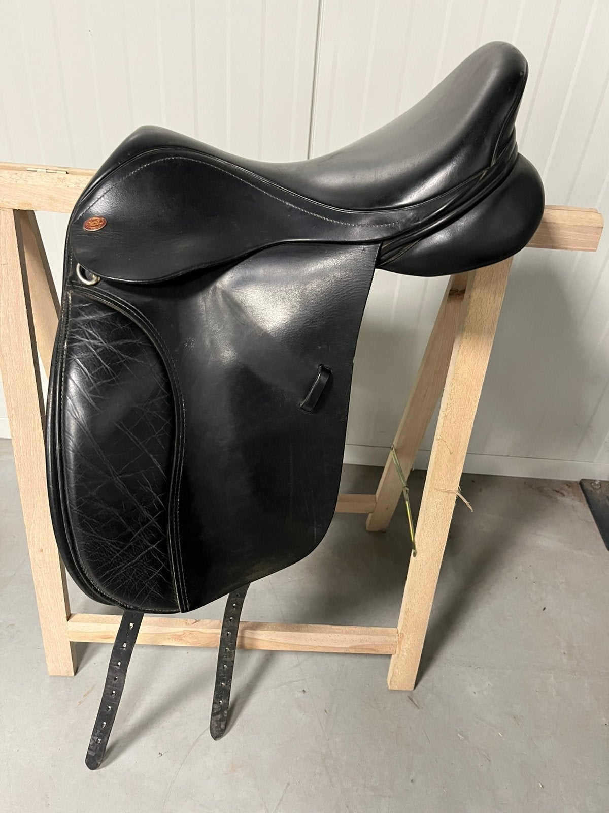 Kent & Masters 16,5 inch dressuurzadel, Dieren en Toebehoren, Paarden en Pony's | Zadels, ., Overige merken, Ophalen of Verzenden