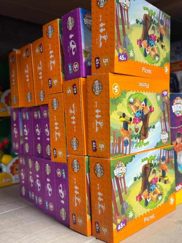 Partij speelgoed Nieuw 200 stuks twv €4000, Ophalen of Verzenden, Nieuw