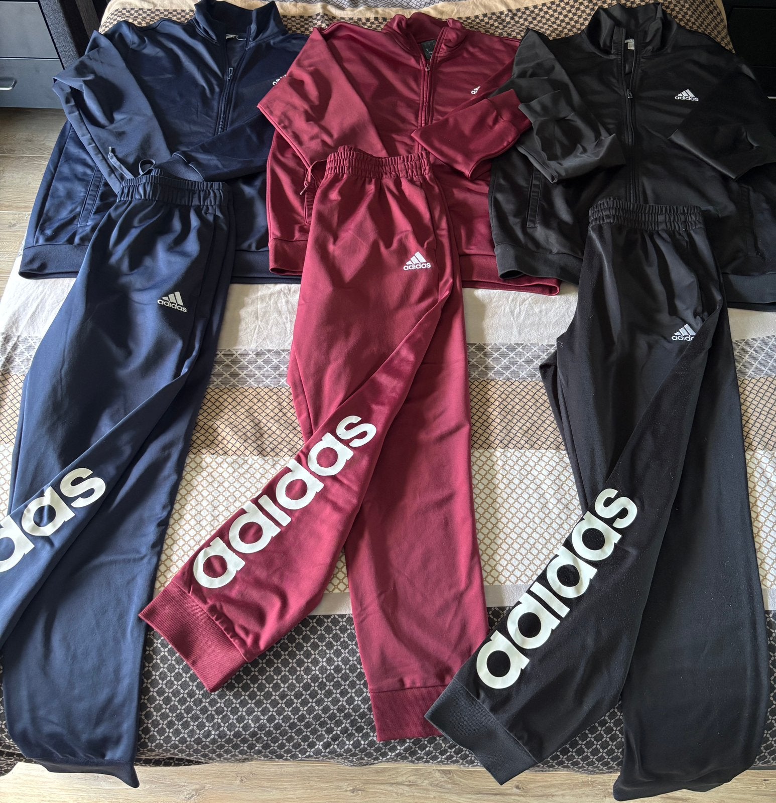 3 Adidas trainingspakken maat L, Kleding | Heren, Sportkleding, Verzenden, Gedragen, Zwart, Voetbal