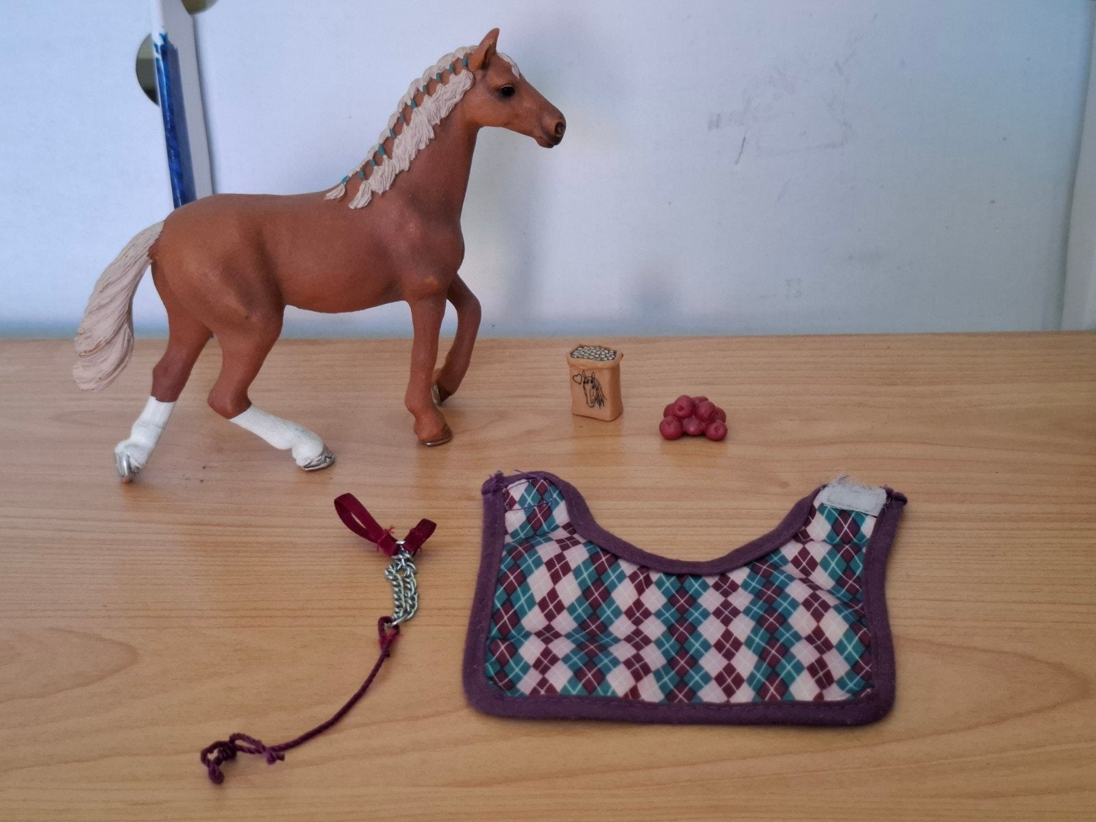 Schleich Horse club 42360 Engelse volbloed met accessoires, Ophalen of Verzenden, Gebruikt, Jongen of Meisje