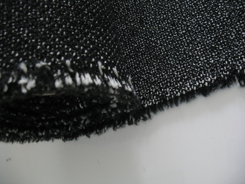 Kvadrat Perla 2.2 164; zwart/roomwit; max 9 meter meubelstof, Wol, Meerkleurig, 120 cm of meer, Ophalen of Verzenden