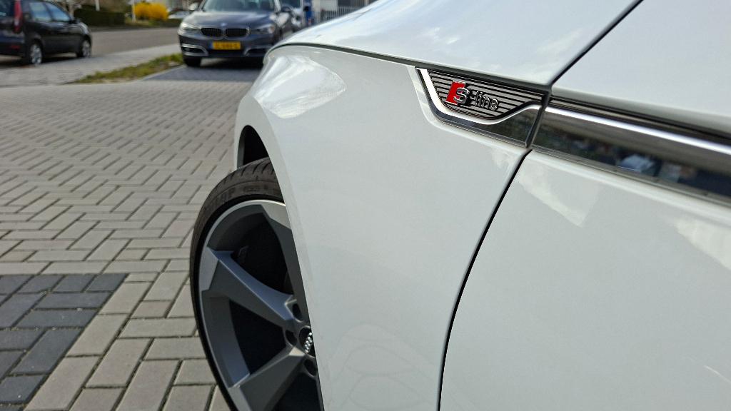 Audi A5 Cabrio | Matrix LED | Full Option | RS Seats | Uniek, 4 stoelen, Parkeerassistent, Wit, Leder