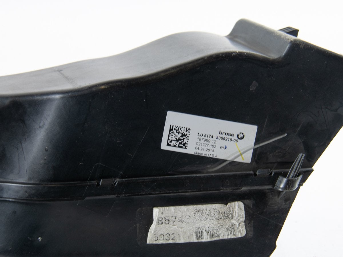 LUCHTROOSTER REM RECHTS BMW X5 (F15) (01-2013/07-2018), Gebruikt, BMW, Petuelring 130
80809  München, DE, Bayerische Motoren Werke AG
