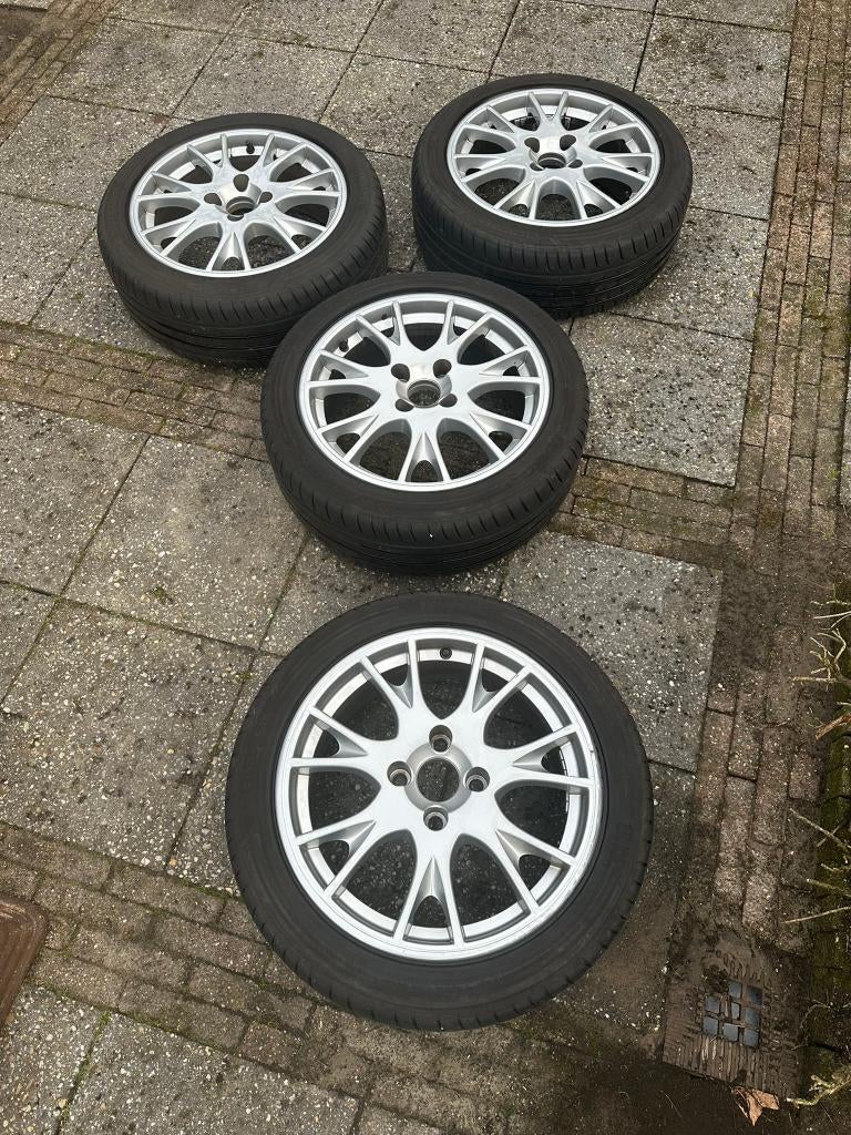 17 inch Arcadia Velgen Volvo V40 2004 - 4x114.3, Ophalen, 215 mm, Velg(en), 17 inch