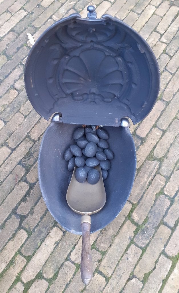 Antieke gietijzeren kolenbak schildpad Pechenard super staat, Ophalen of Verzenden