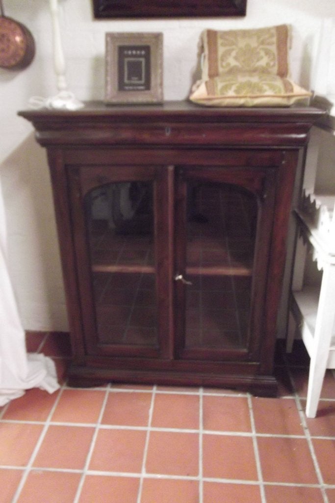 NIEUWE unieke massief teakhouten vitrine kast Louis Philippe, Ophalen, Met deur(en), Wilms, 100 tot 150 cm