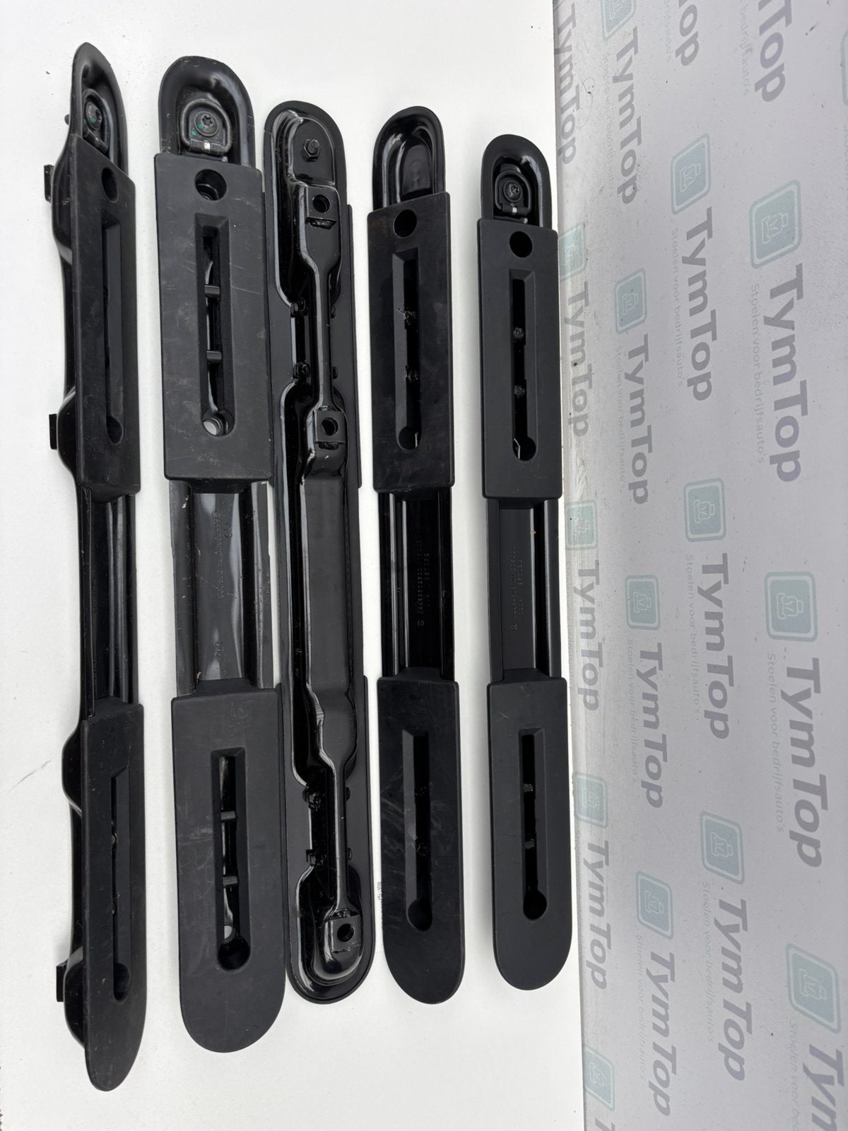bevestigingspunt achter stoel  bank mercedes vito v-klasse, Tymtop5@gmail.com, 3161ek, Tymtop, Mercedes-Benz