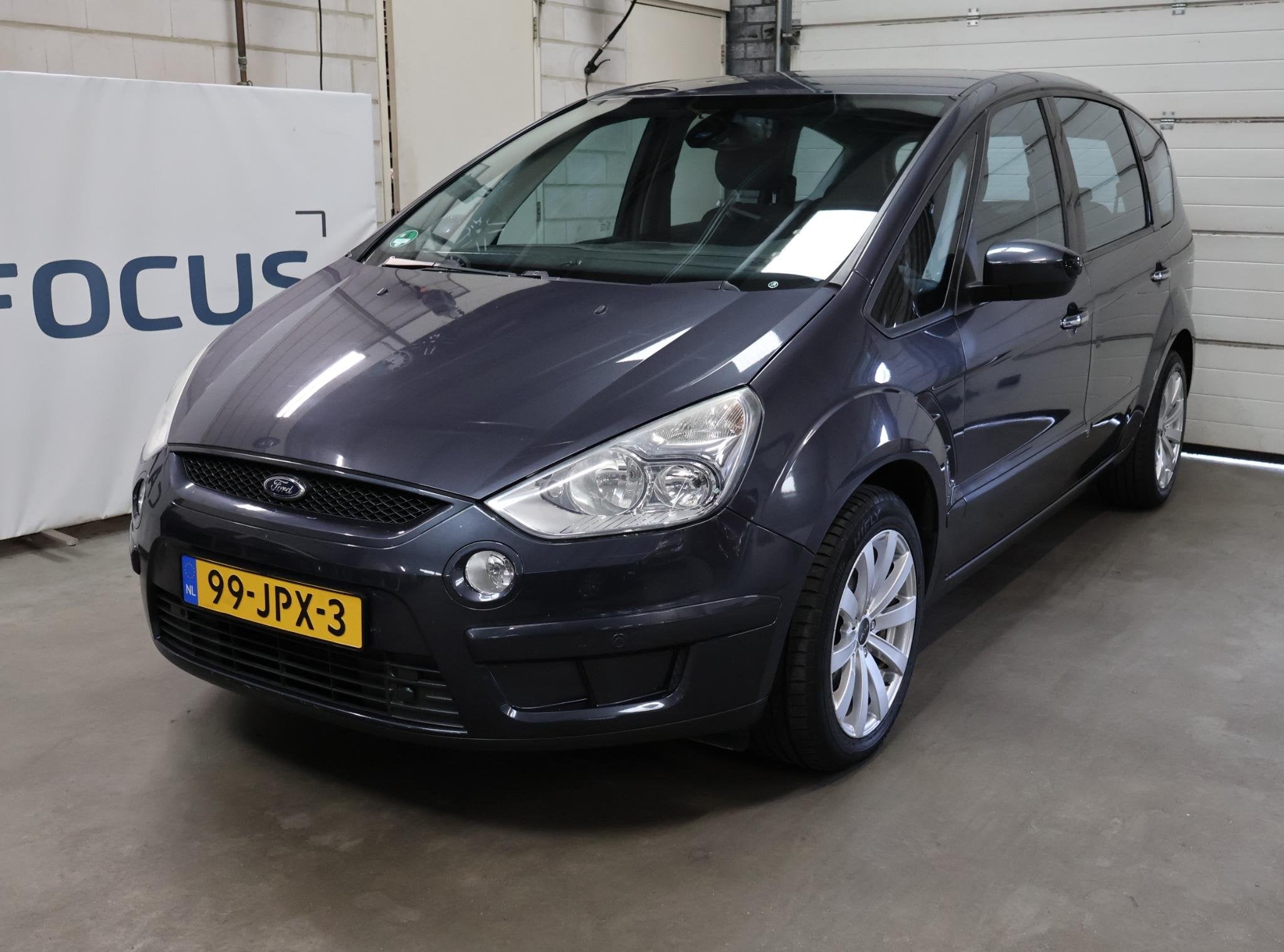 Ford S-Max 2.0 Titanium NAP Cruise PDC Navi APK, Auto's, Voorwielaandrijving, 145 pk, Stof, Gebruikt