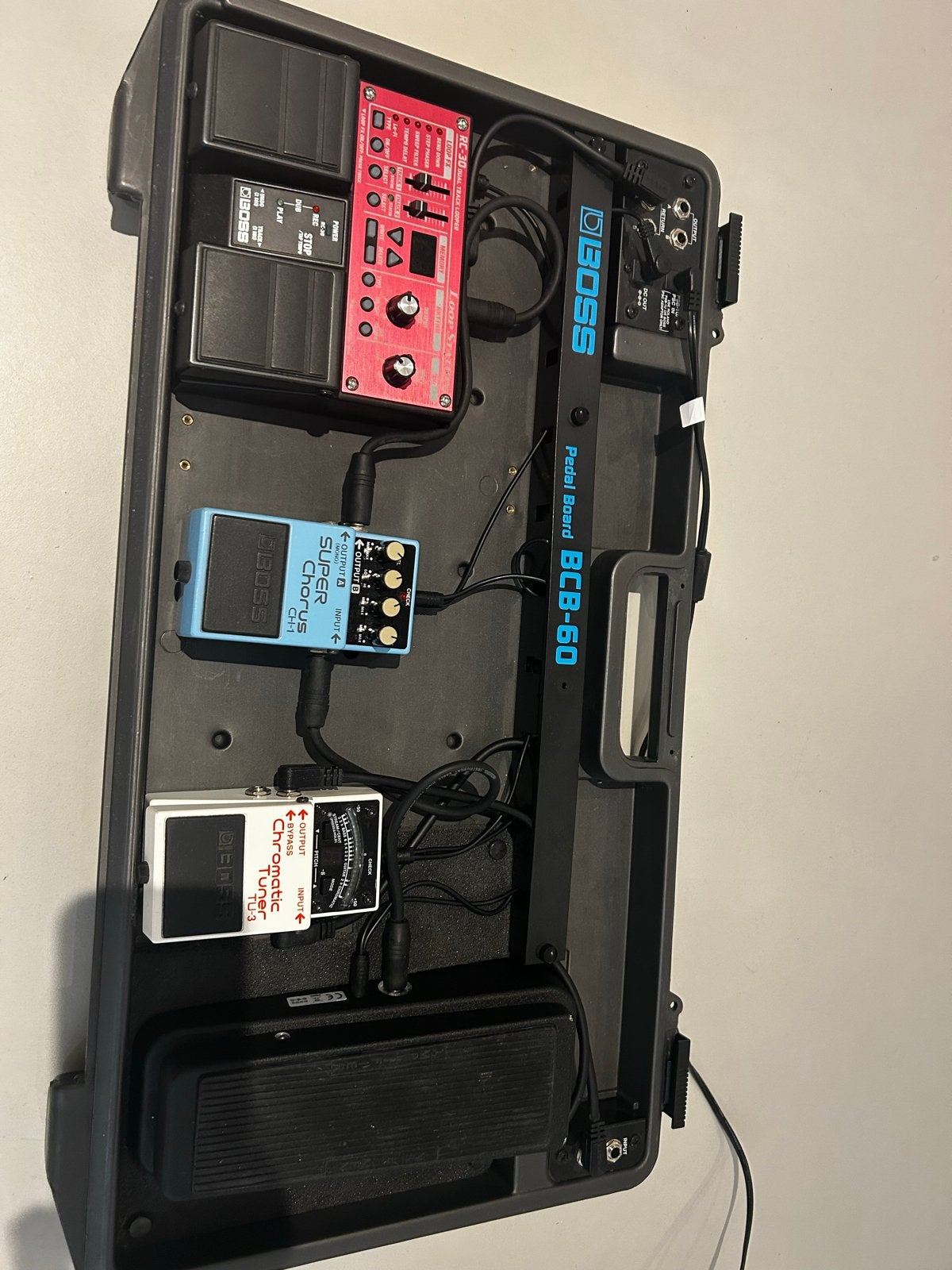 Boss BCB-60 Pedalboard met Wah, Chorus ,tuner en Looper, Ophalen, Gebruikt, Wah Wah