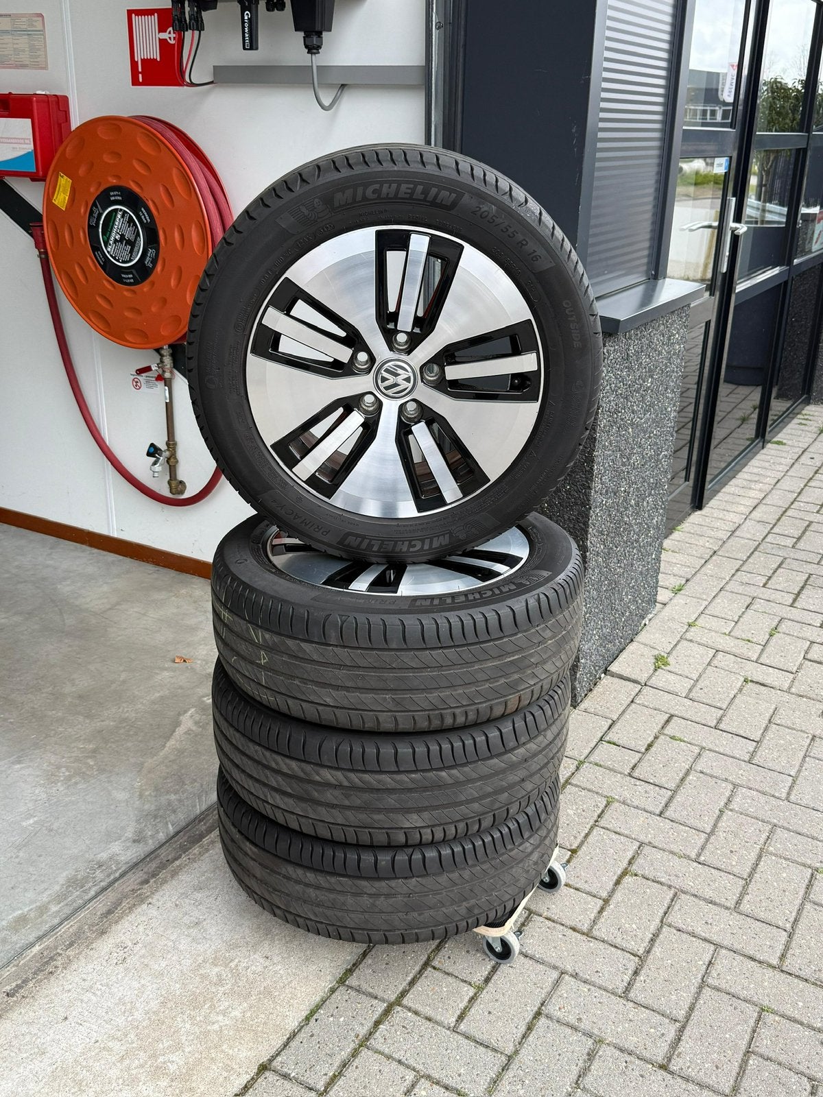 Volkswagen E-GOLF 205-55-16 aero wielen Michelin Primacy 4, Auto-onderdelen, Ophalen, Gebruikt, 16 inch, Banden en Velgen