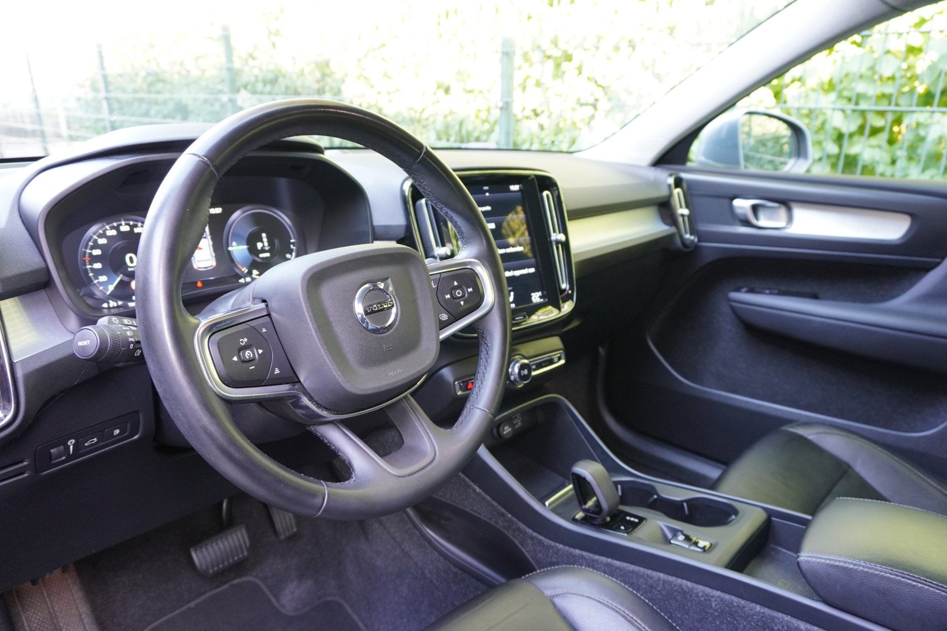 Foto 3 van Volvo XC40 1.5 T4 Recharge Inscription Expression Automaat |