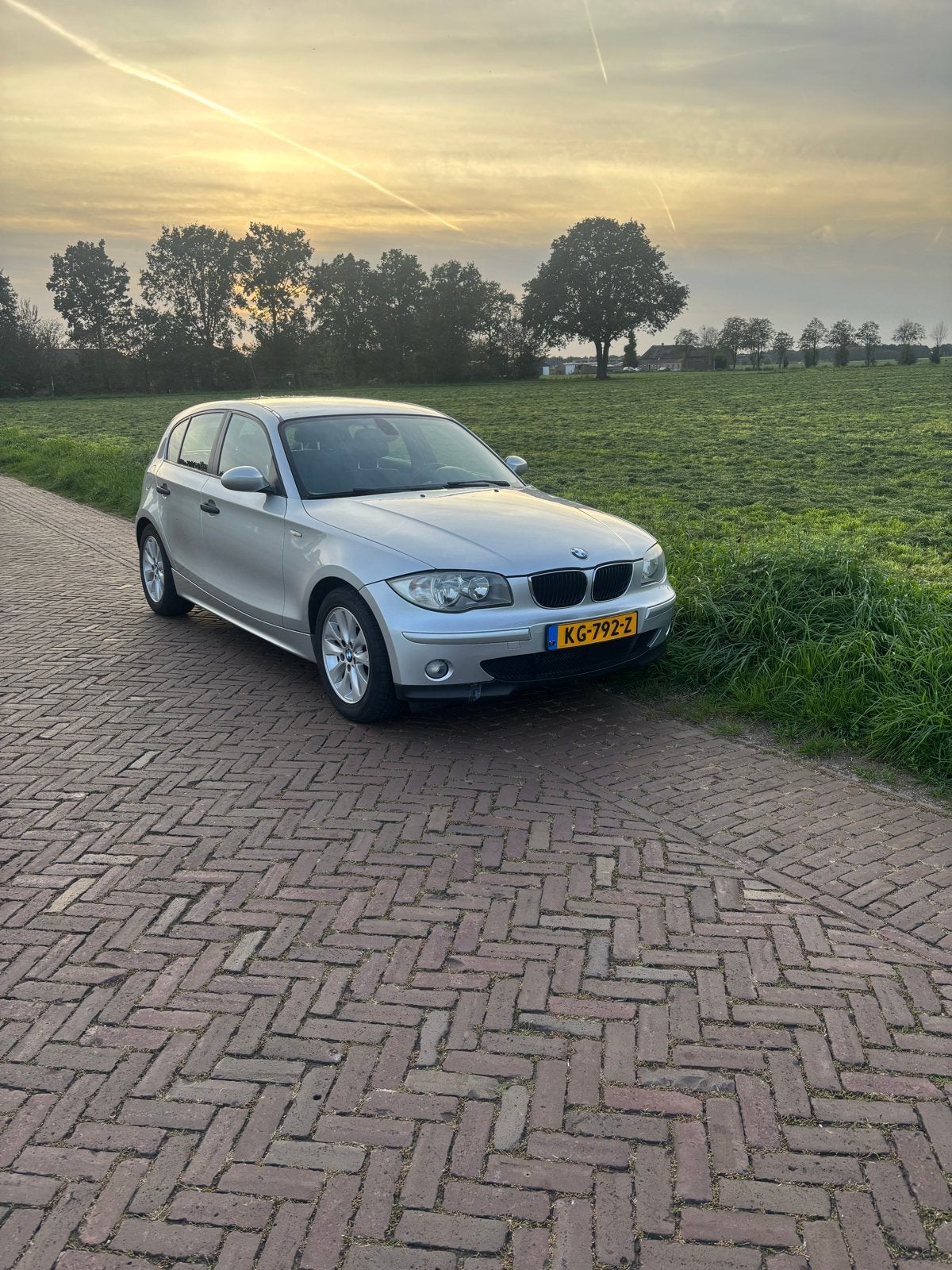 BMW 1-Serie 1.6 116I 2006 183000km, Auto's, 1596 cc, 4 cilinders, 635 kg, 1200 kg