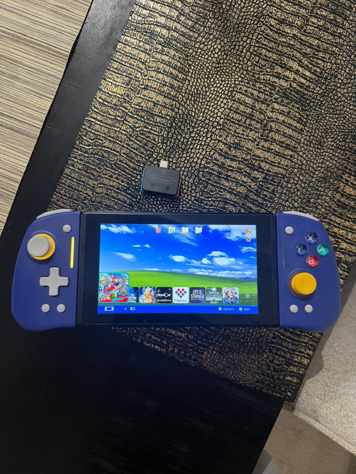 Nintendo switch v1, Spelcomputers en Games, Ophalen, Zo goed als nieuw, Met 2 controllers, Switch Original