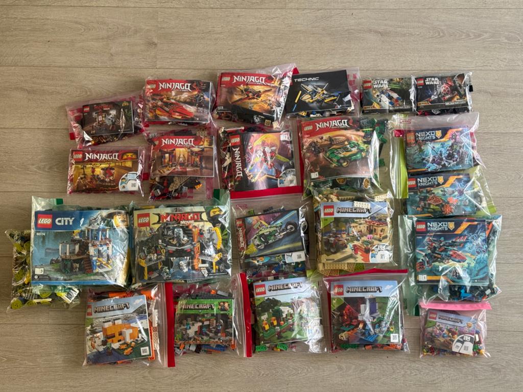 Lego sets: Ninjago, Minecraft, Nexoknights (22 stuks), Ophalen of Verzenden, Gebruikt