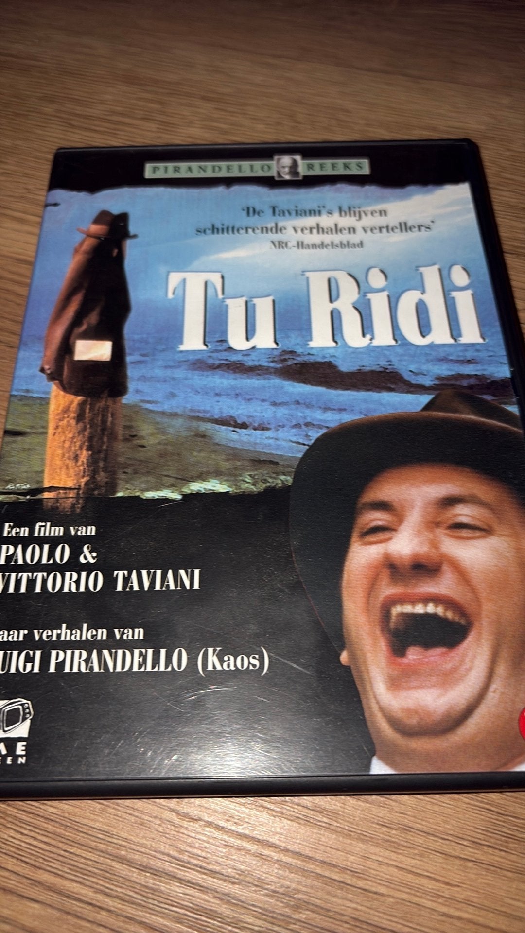 Tu Ridi van Paolo en Vittorio Taviani en Luigi Pirandello., Vanaf 16 jaar, Ophalen of Verzenden, Zo goed als nieuw, Overige gebieden