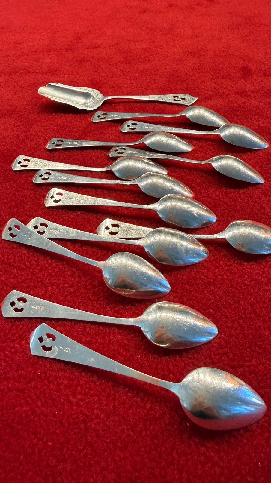 Antiek zilveren theelepels (12) + bijpassende suikerschep, Ophalen of Verzenden, Zilver