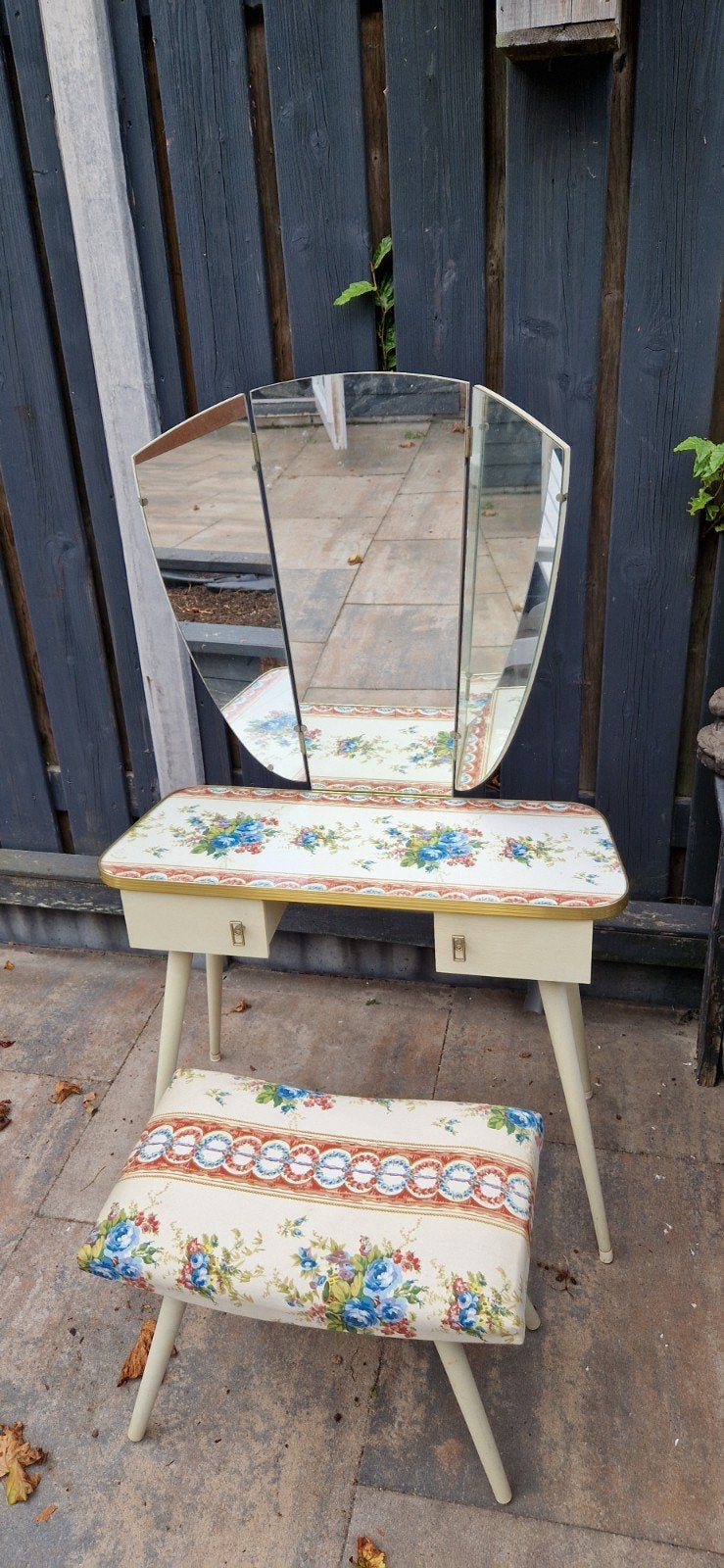 Vintage kaptafeltje met spiegel en krukje - bloemmotief, Ophalen, Gebruikt, 100 tot 150 cm, Vintage, Retro, Bloemmotief