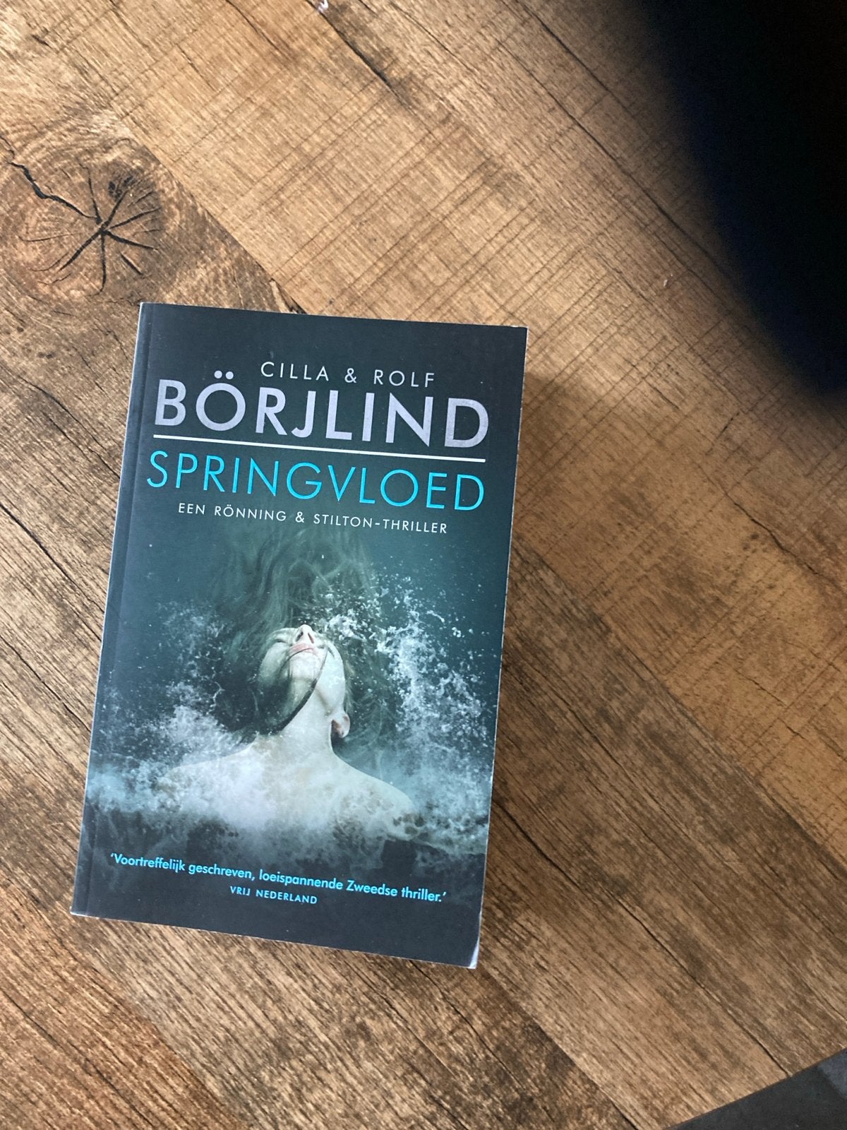 Springvloed - Cilla & Rolf Börjlind (Thriller), Ophalen of Verzenden, Nieuw