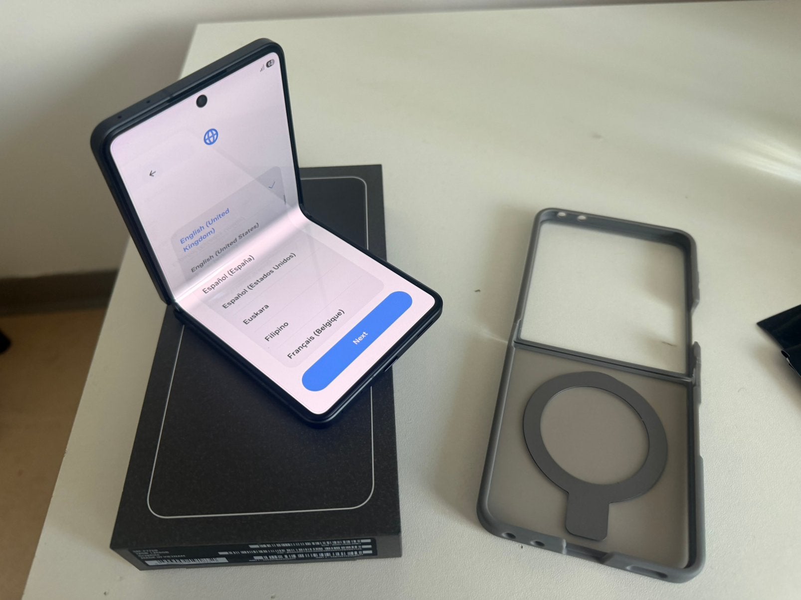 Samsung Z flip 8 256GB 5G week oud met bon inruilen mogelijk, Ophalen, Zwart, Touchscreen, Nieuw