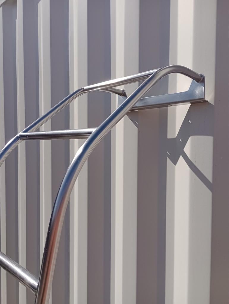 Ladder trap camper, Ophalen, Zo goed als nieuw