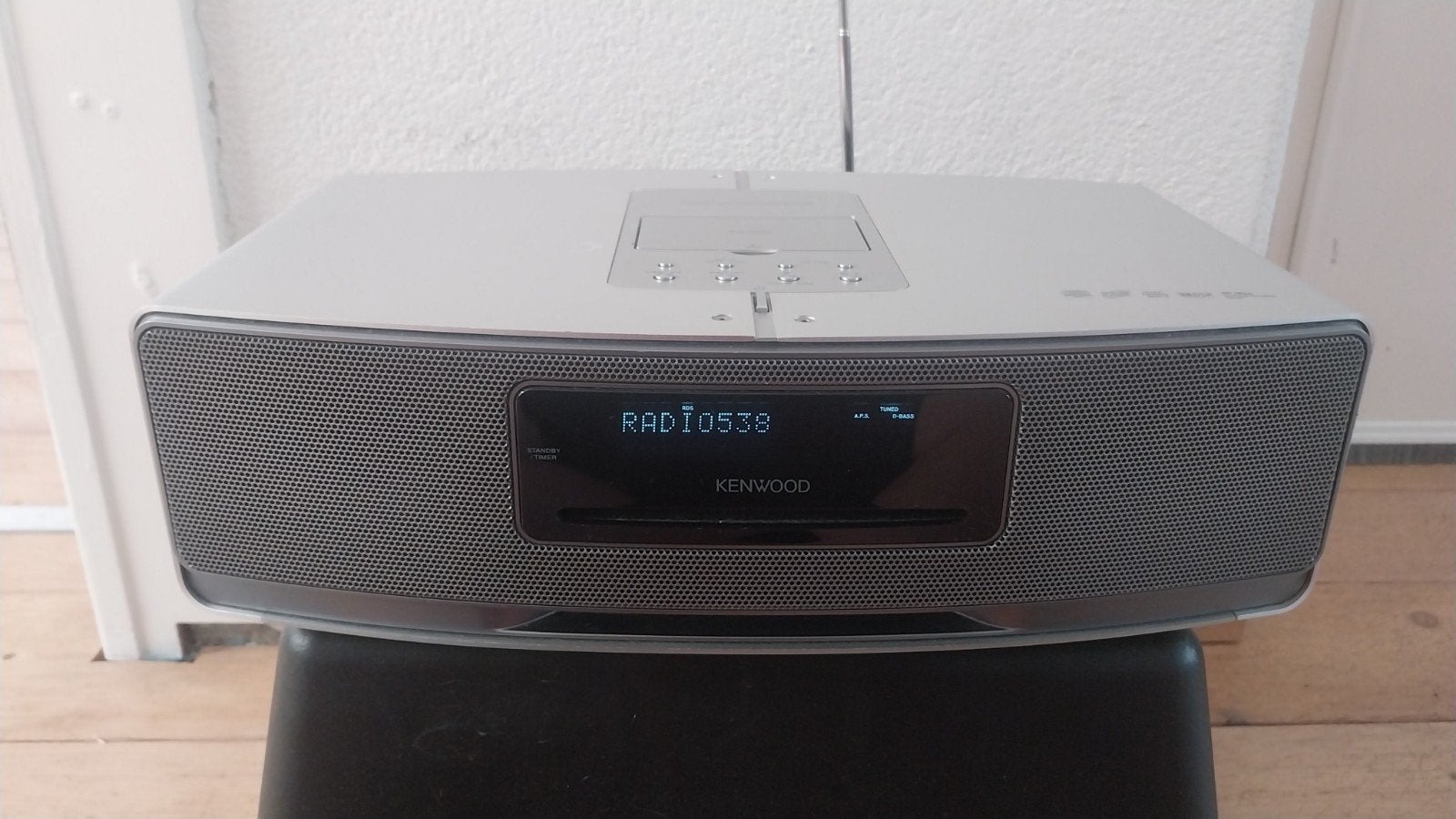 Kenwood K-52S Compact Radio CD met ingebouwde speakers, Overige merken, Gebruikt, MP3-aansluiting, Tuner of Radio