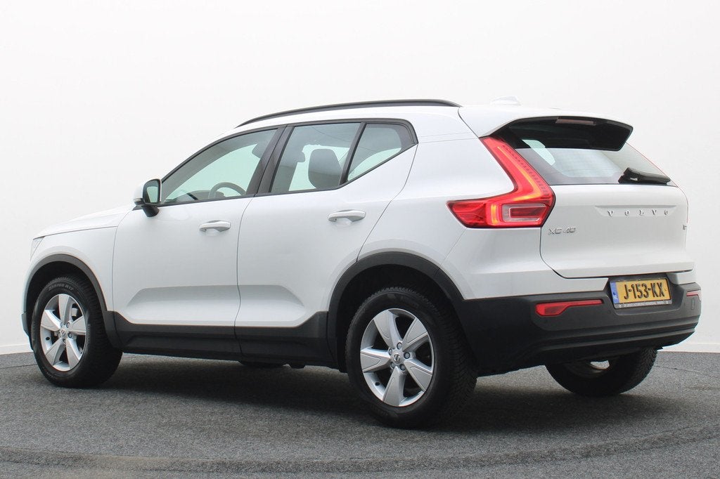 Volvo XC40 1.5 T2 Momentum Core Automaat Camera, Apple Carpl, Auto's, Volvo, Gebruikt, Wit, Origineel Nederlands, Bedrijf