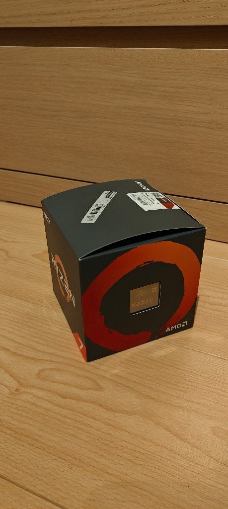 AMD Ryzen 7 2700X Processor boxed + wraith prism koeler, Computers en Software, Processors, Gebruikt, AM4, AMD Ryzen 7, 3 tot 4 Ghz