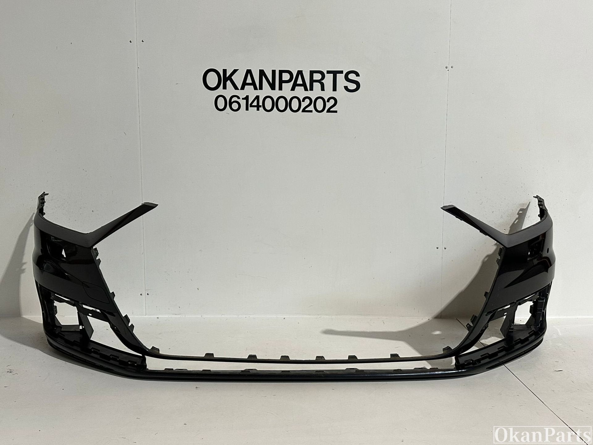 Audi A8 4N D5 voorbumper 4N0807437A