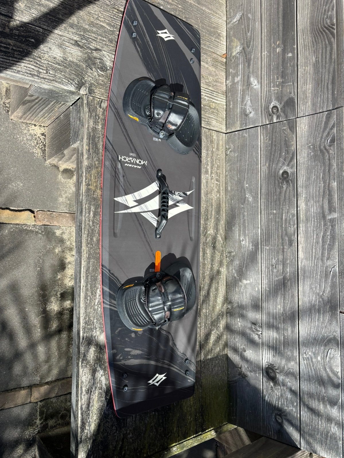 2025 Naish monarch 132x41, Watersport en Boten, Kitesurfen, Twintip, Ophalen of Verzenden, Zo goed als nieuw, 4 m² of minder