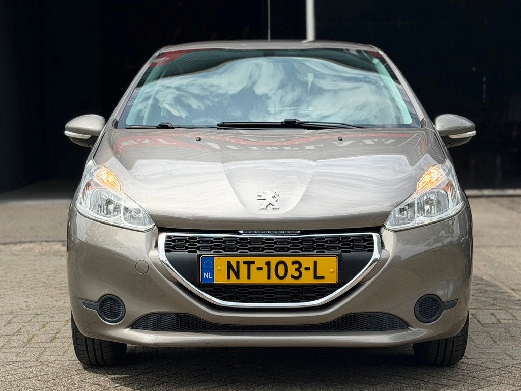 Peugeot 208 1.2 VTi Access CRUISE/STOELVERW/AIRCO/ISOFIX | N, Stof, Zwart, 1199 cc, 82 pk