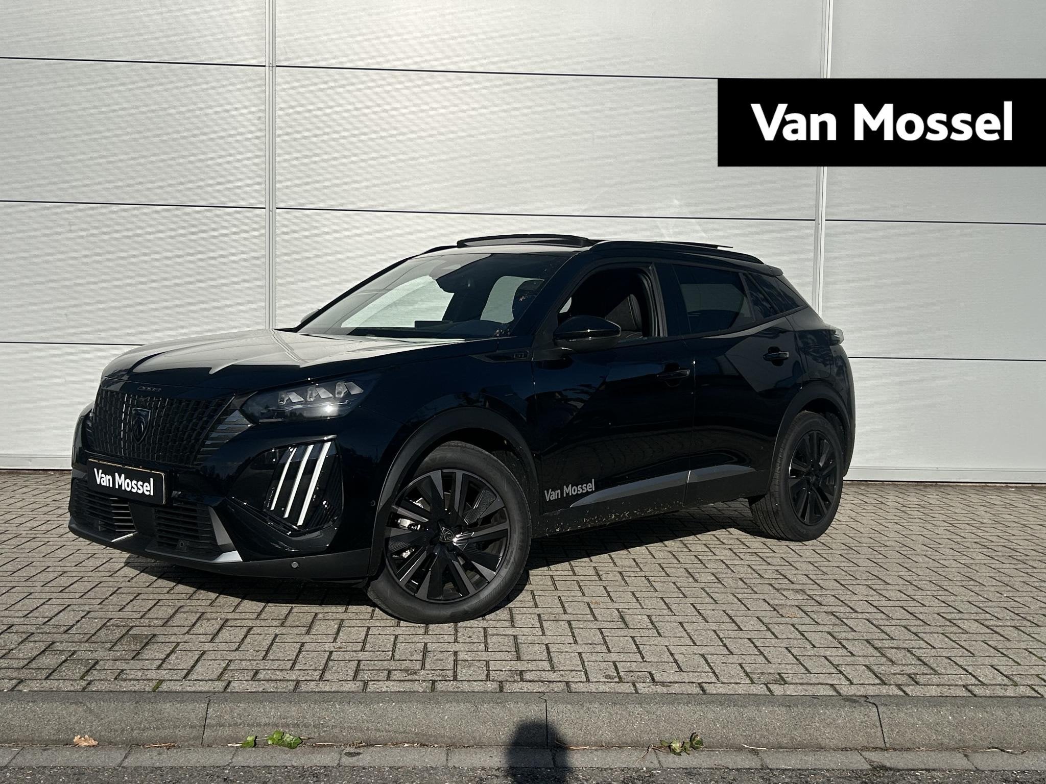 Peugeot 2008 1.2 Hybrid 145 GT | Panoramisch schuifdak | Alc, 1199 cc, Zwart, Origineel Nederlands, Bedrijf