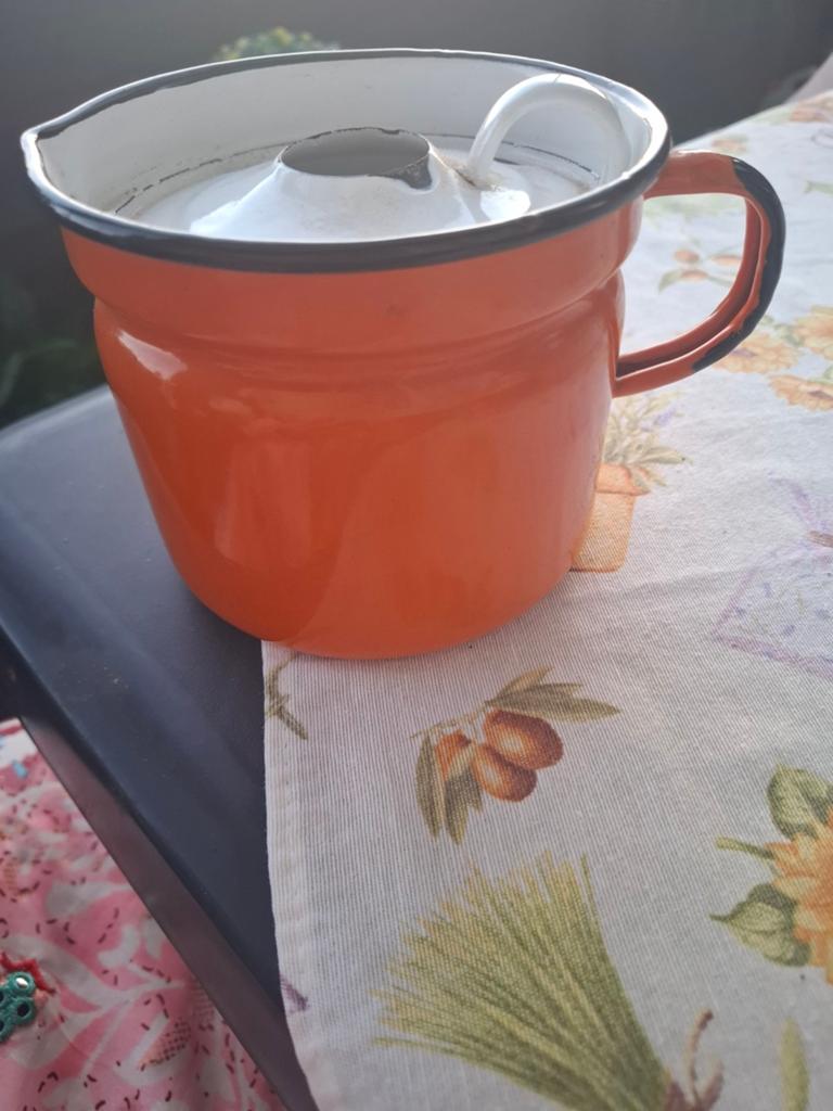 Vintage Oranje Emaille Melkkan met Deksel, Ophalen of Verzenden