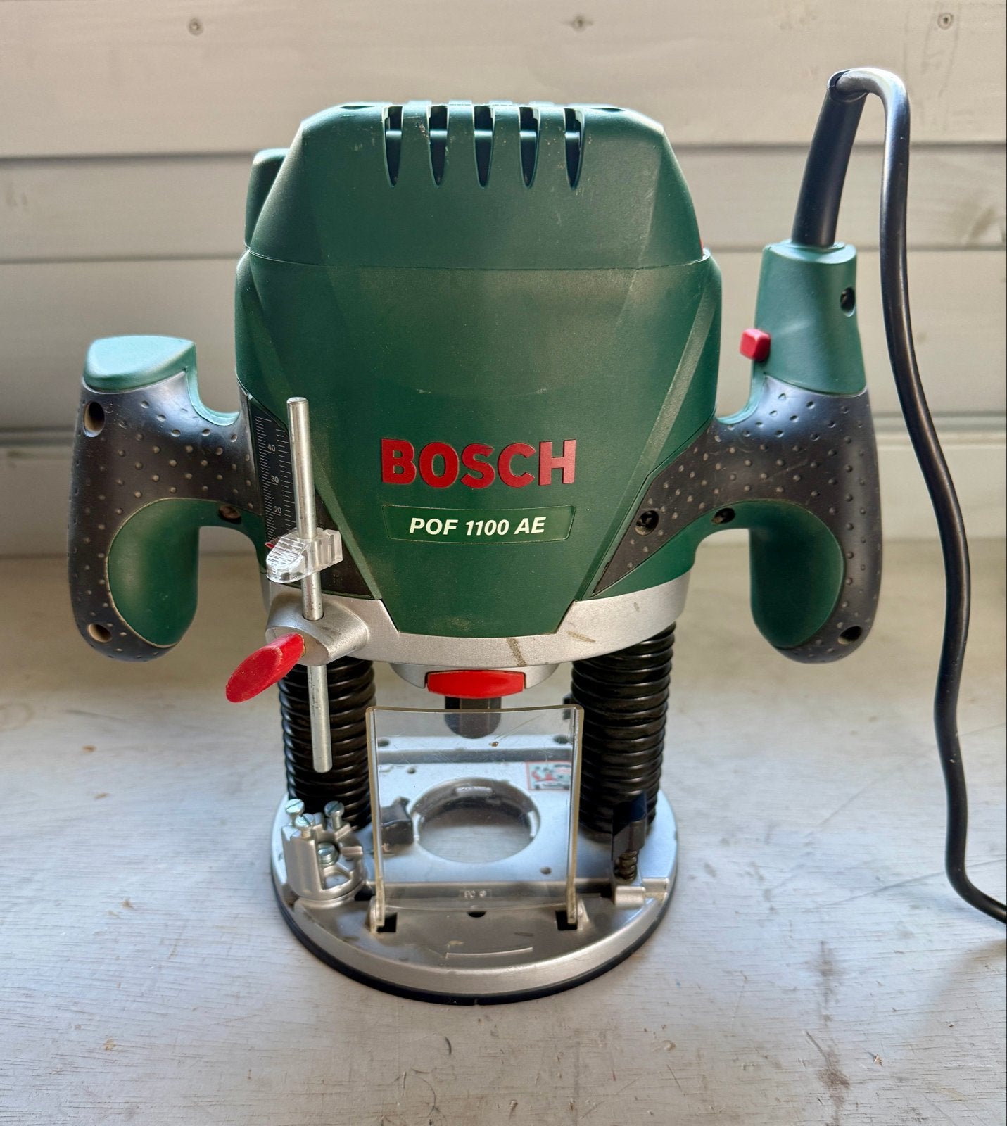 Bosch bovenfrees POF 1100 AE electronic, Doe-het-zelf en Verbouw, Ophalen of Verzenden, Gebruikt, Elektrisch, Bovenfrees