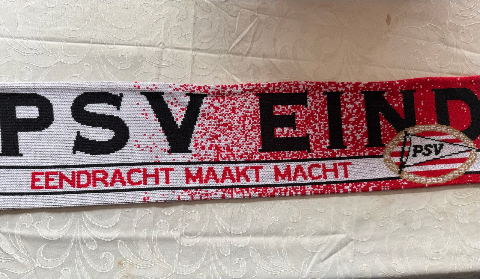 PSV Eindhoven Sjaal - Eendracht Maakt Macht, Ophalen of Verzenden, Zo goed als nieuw