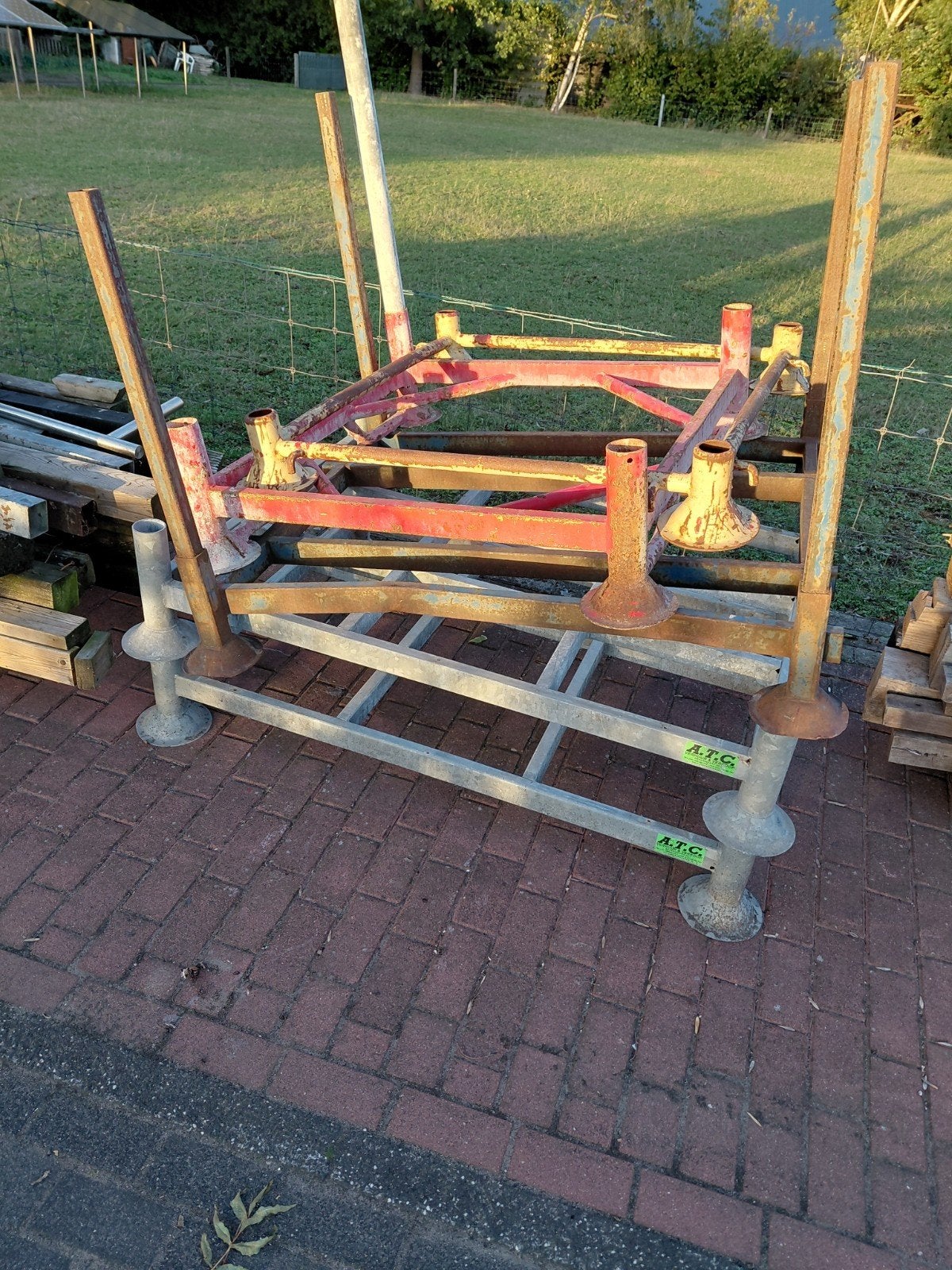 stapelbok,opbergrek,stapelrek, Doe-het-zelf en Verbouw, Ophalen, Overige typen, Minder dan 2 meter