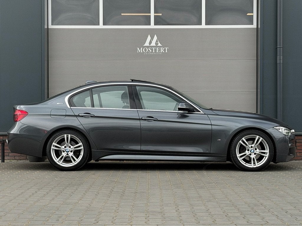 BMW 3-serie 330e/252pk High Executive|2016|M-Pakket|NAP|Pano, Auto's, BMW, Automaat, 1998 cc, Achterwielaandrijving, Gebruikt