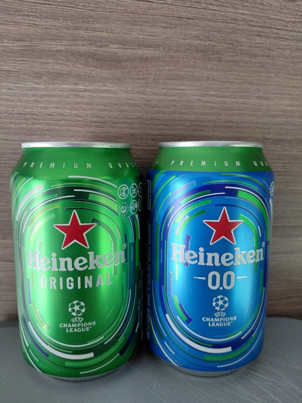 2 HEINEKEN 2026 Champions League blikjes uit DENEMARKEN (vol, Verzamelen, Ophalen of Verzenden, Overige typen, Heineken
