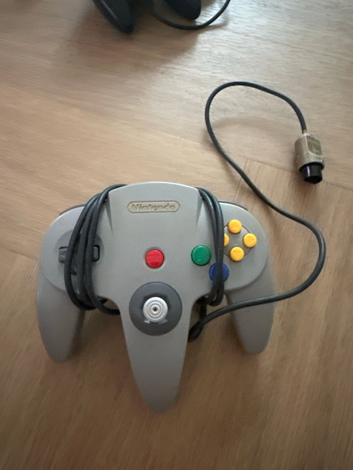 Nintendo 64 Controller - Grijs, Spelcomputers en Games, Spelcomputers | Nintendo 64, Ophalen of Verzenden, Gebruikt, Met 1 controller