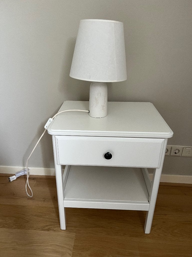 IKEA TYSSEDAL Bedside Table / Nachtkastje (White) Assembled, Ophalen, Minder dan 45 cm, Zo goed als nieuw, Minder dan 55 cm