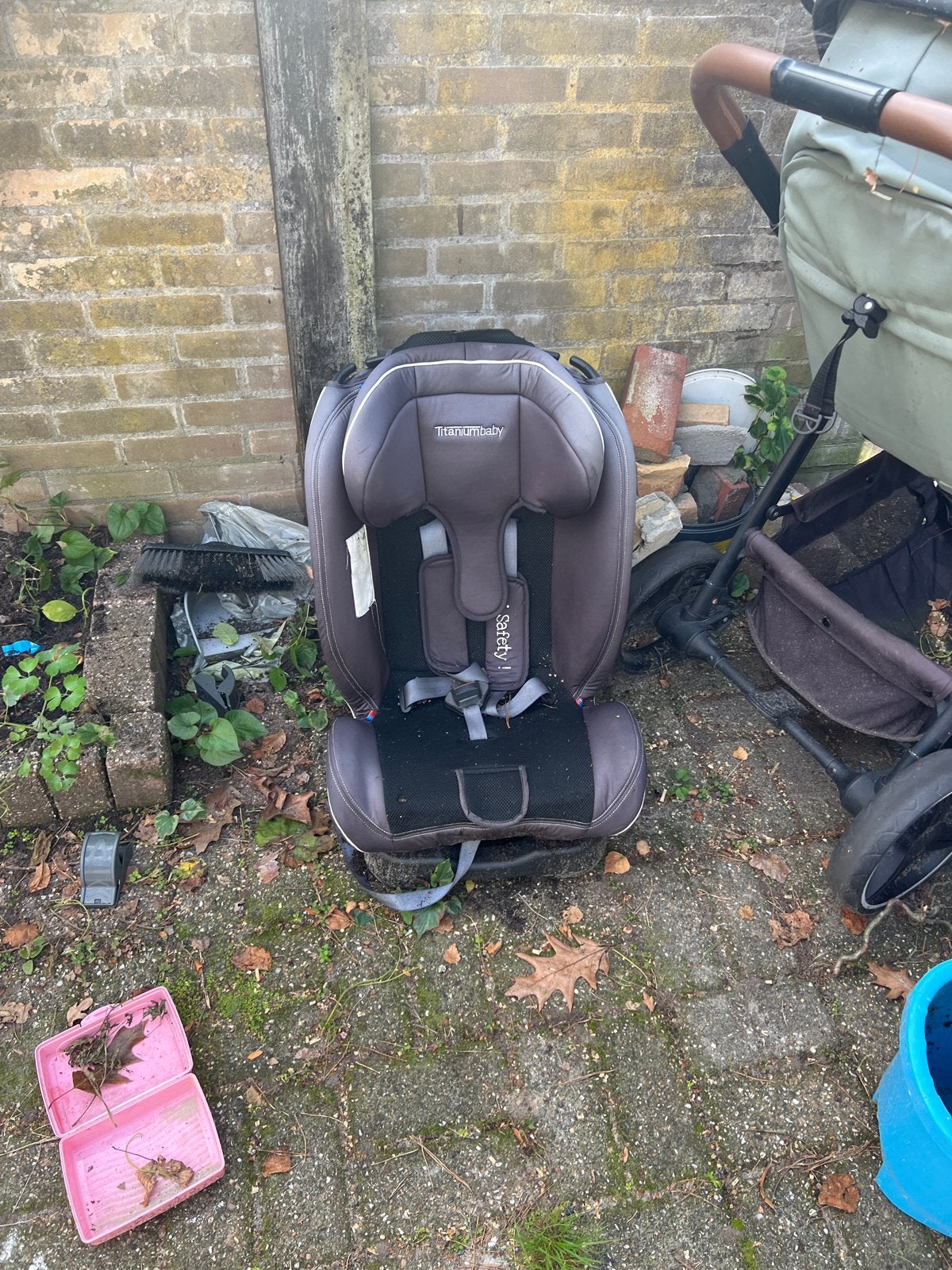 Titaniumbaby autostoel - Gebruikt, Overige merken, 9 t/m 36 kg, Gebruikt, Autogordel