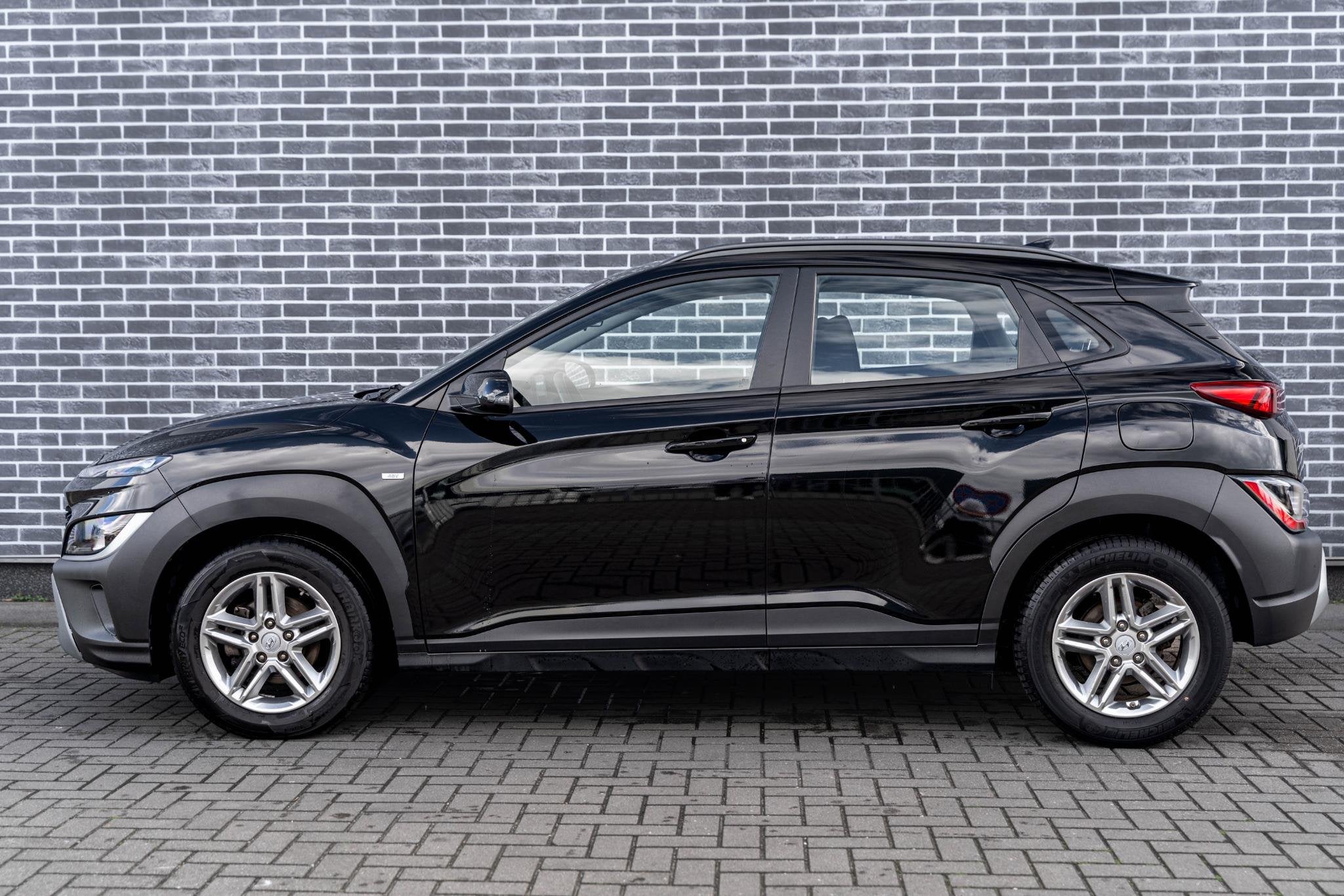 Foto 3 van Hyundai Kona 1.0 T-GDI 120 Comfort | Achteruitrijcamera | Pa