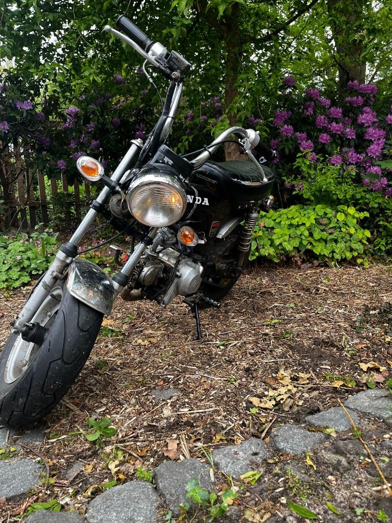 Honda dax 50 cc, Fietsen en Brommers, Ophalen, Overige modellen, Zo goed als nieuw, 4 versnellingen