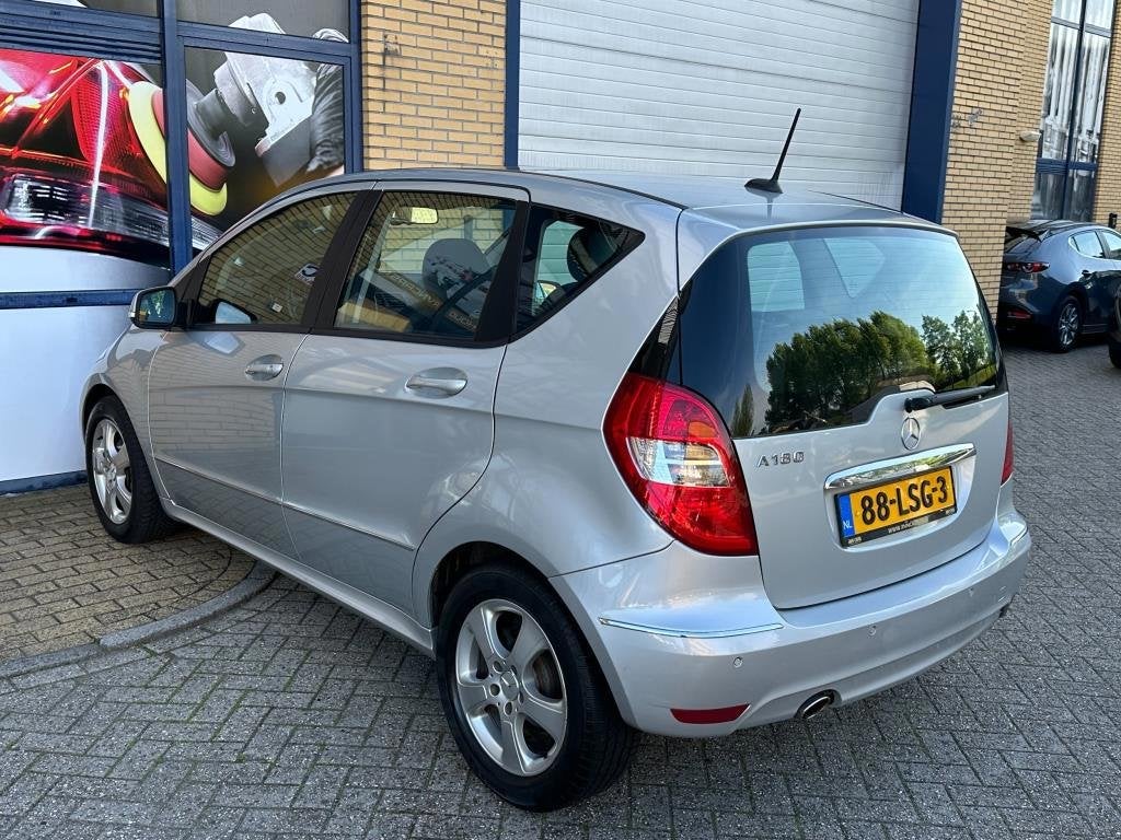 Mercedes-Benz A-klasse 180 Business Class Elegance automaat,, Auto's, Stof, Gebruikt, Zwart, 4 cilinders