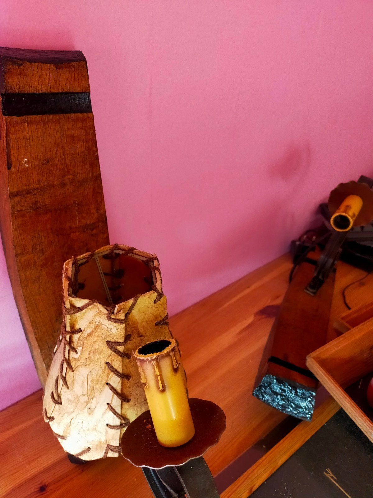 vintage karrenwiel hanglamp met varkensblaas 2 stuks, Ophalen of Verzenden, Zo goed als nieuw