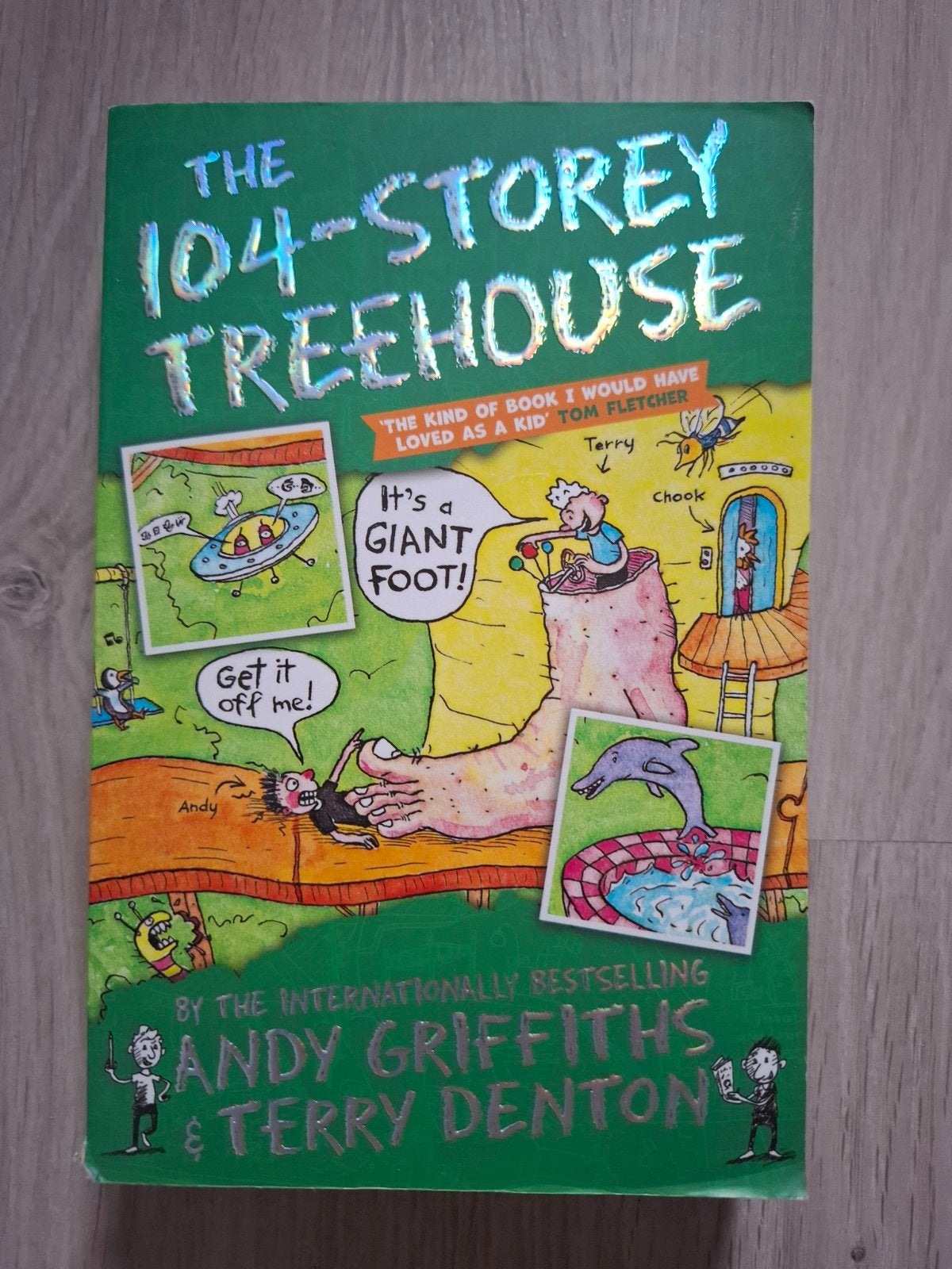 The 104- Story Treehouse Paperback, Ophalen of Verzenden, Zo goed als nieuw, Fictie algemeen
