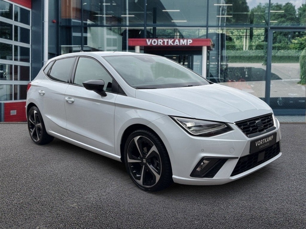 Seat IBIZA 1.0 TSI FR CRUISE/PDC/LED/CLIMA/CARPLAY/DAB, Auto's, Seat, 1078 kg, Met garantie (alle), Origineel Nederlands, Bedrijf