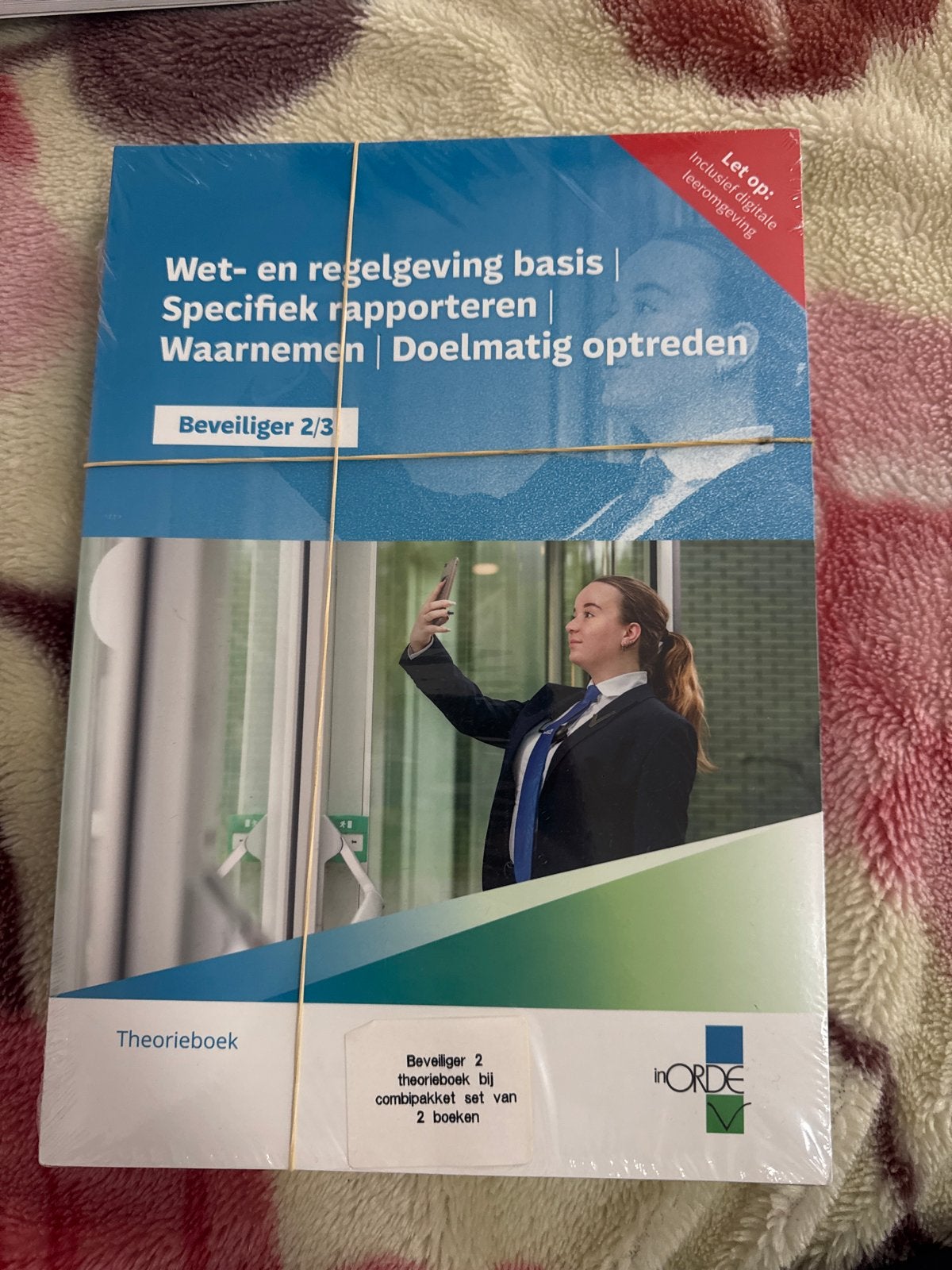 Theorieboek Beveiliger 2/3 - Wet- en regelgeving basis, Ophalen of Verzenden, Nieuw, MBO