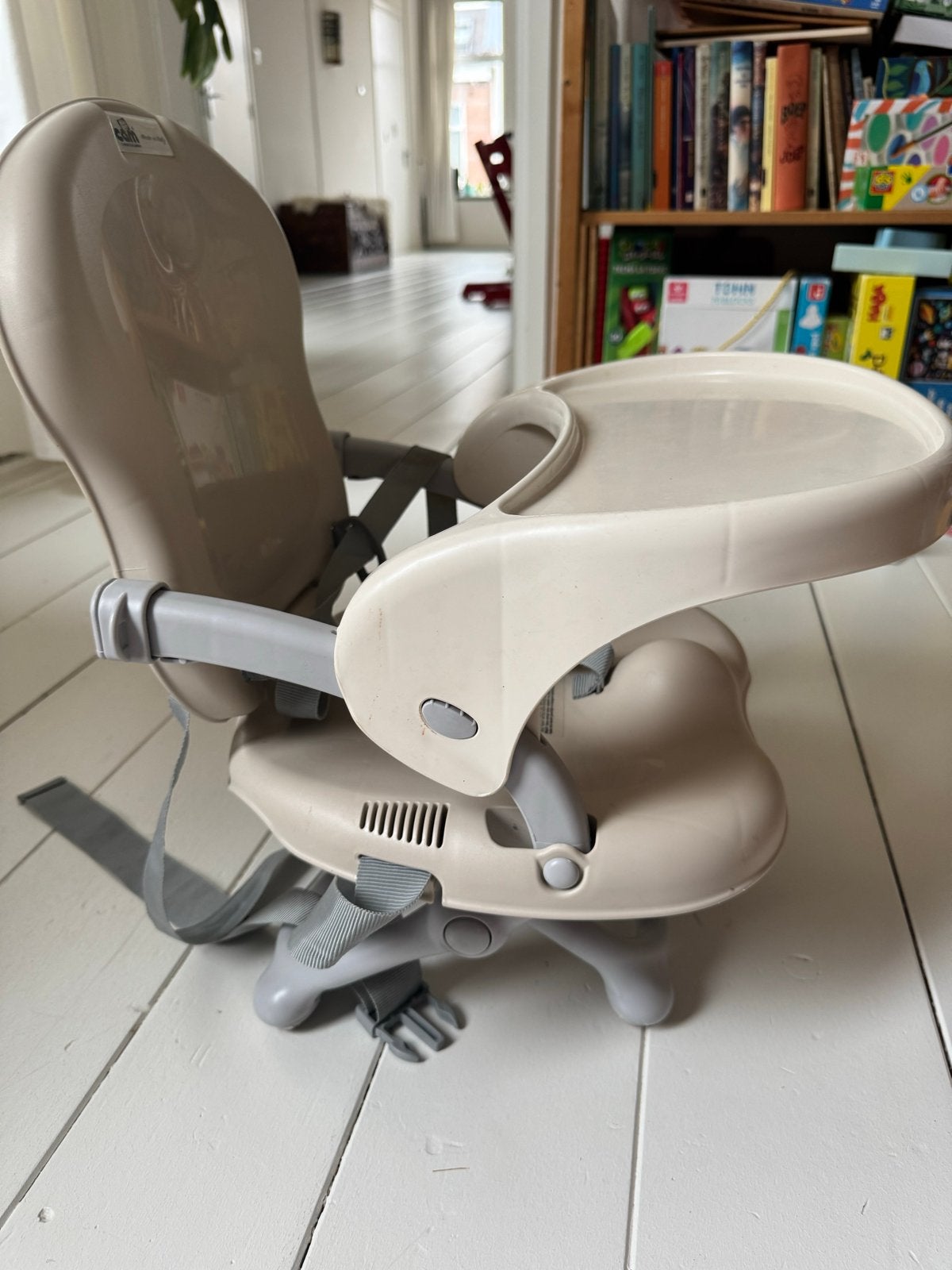 CAM Opzetstoeltje met gordel en afneembaar eetblad, Kinderen en Baby's, Kinderstoelen, Ophalen of Verzenden, Gebruikt, Overige typen