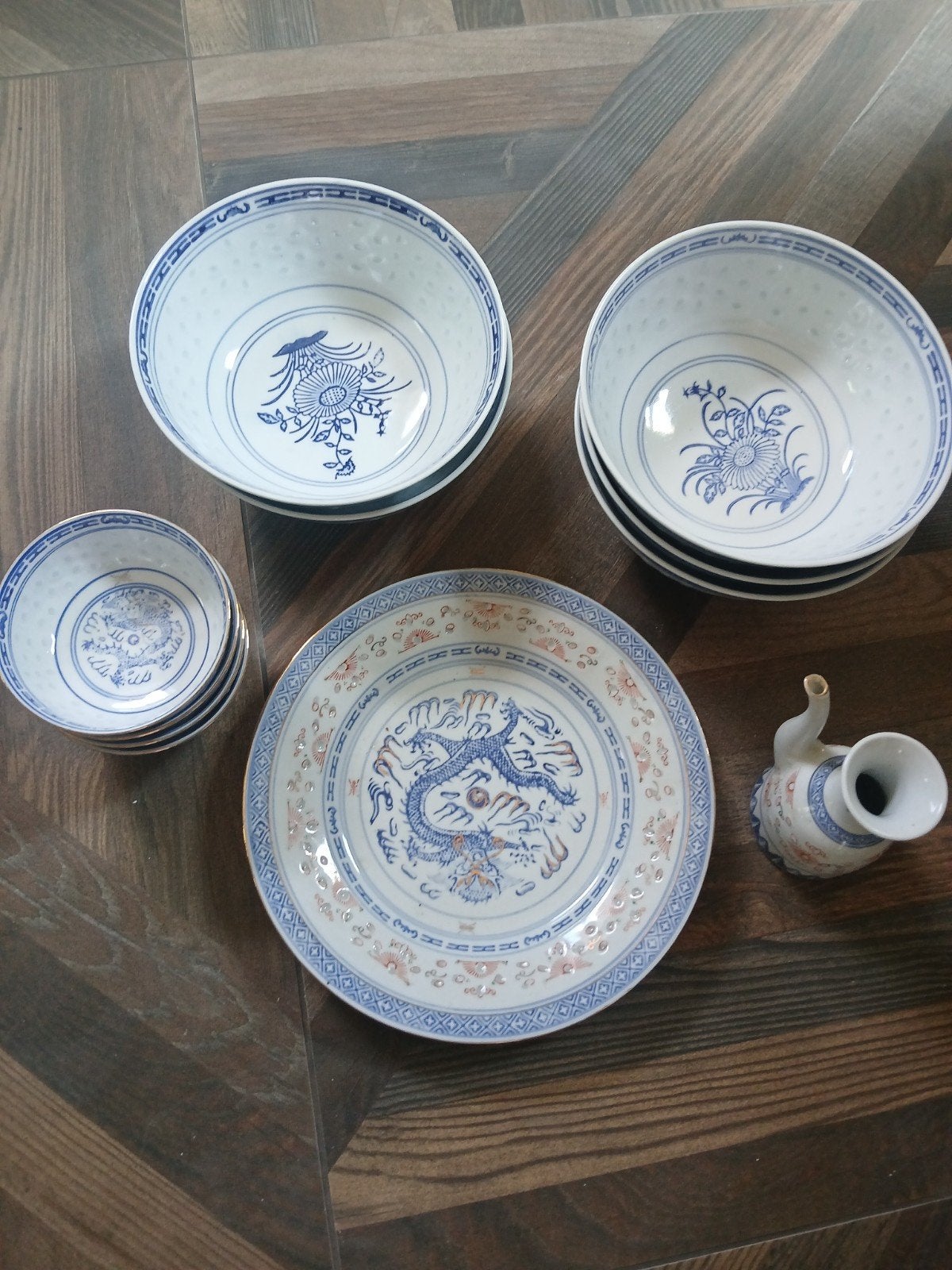 Vintage Chinees porseleinen servies - Draak en bloemmotief, Ophalen